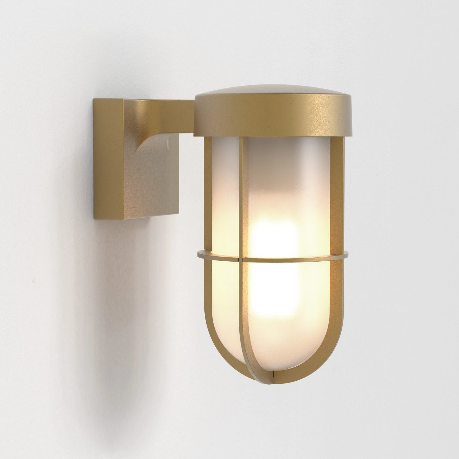 Cabin Wall Light | Aged Brass | Frosted Glass | E27 | IP44